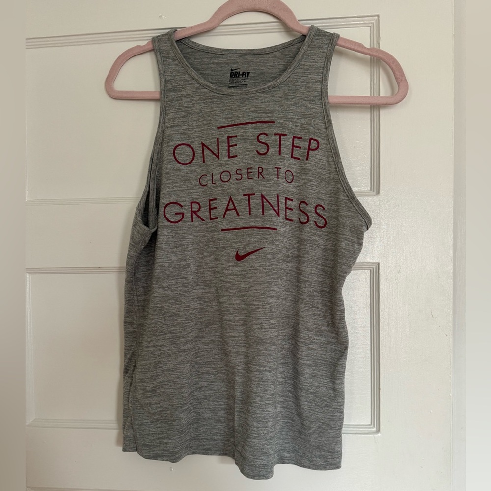 Nike workout top